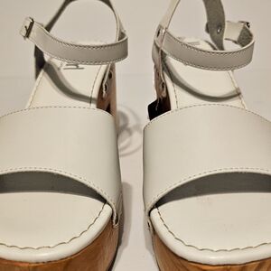 NWT Corkys "HEY Girl" Clog White Platform Sandals, Wood Base, Decorative Studs